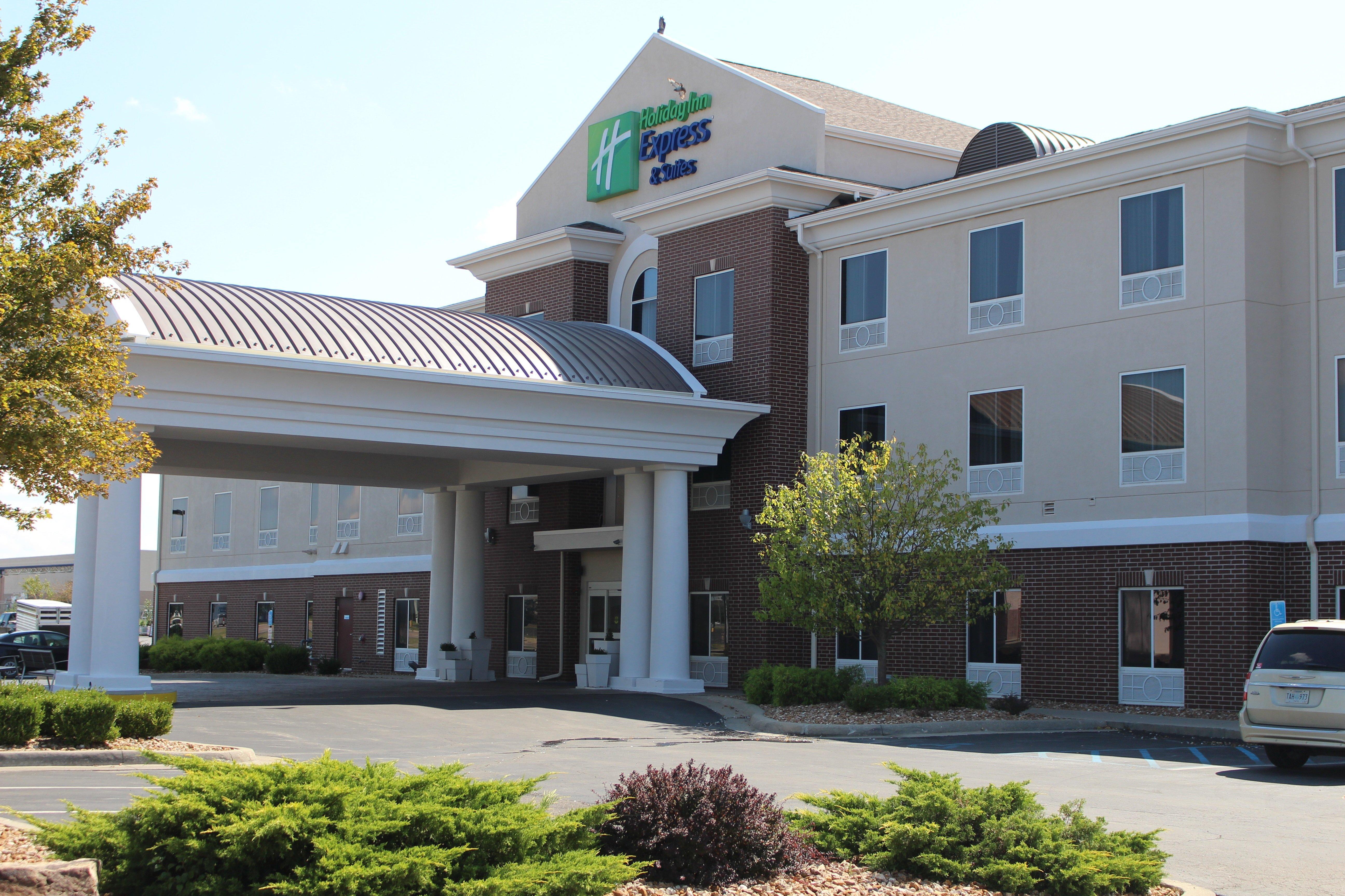 Holiday Inn Express Hotel&Suites Sedalia, an IHG Hotel Exterior foto
