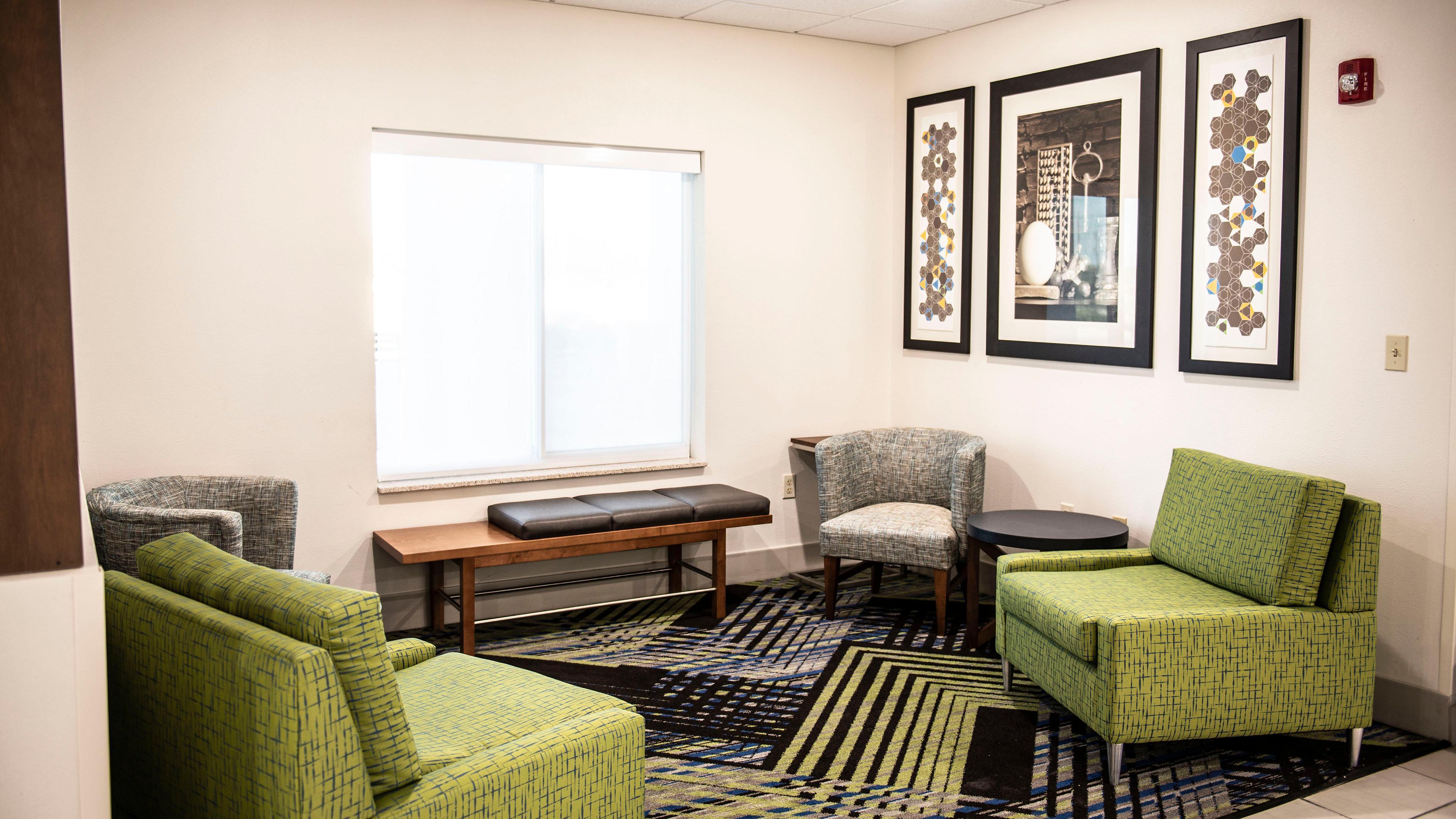 Holiday Inn Express Hotel&Suites Sedalia, an IHG Hotel Exterior foto